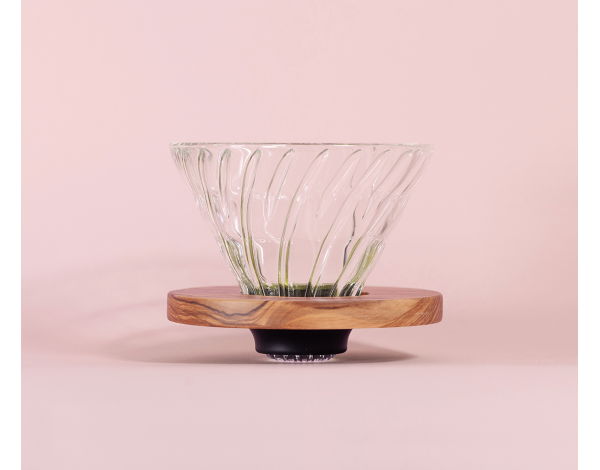 V60 02 - GLASS DRIPPER, OLIVE WOOD BASE, HARIO