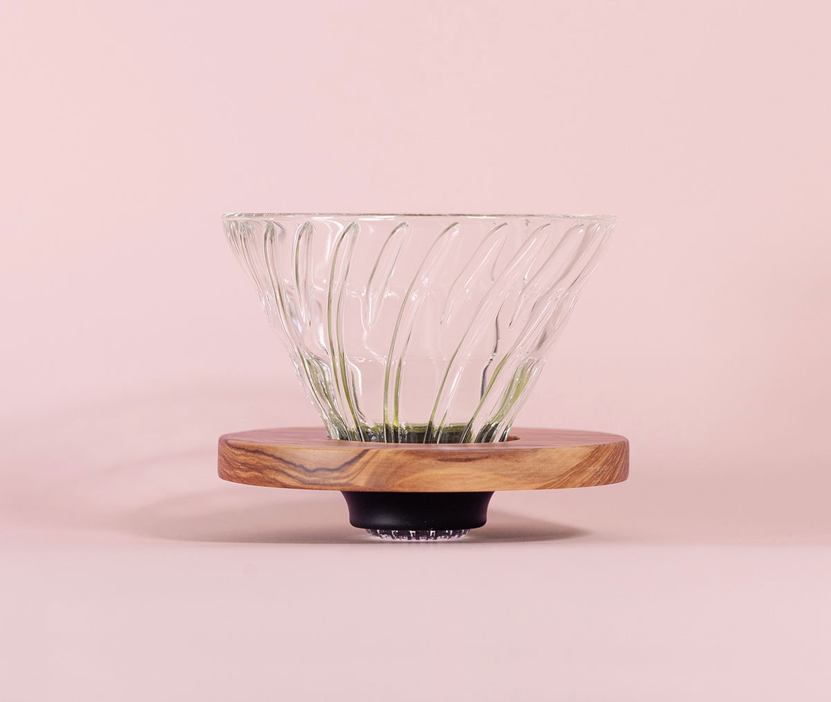 V60 02 - GLASS DRIPPER, OLIVE WOOD BASE, HARIO